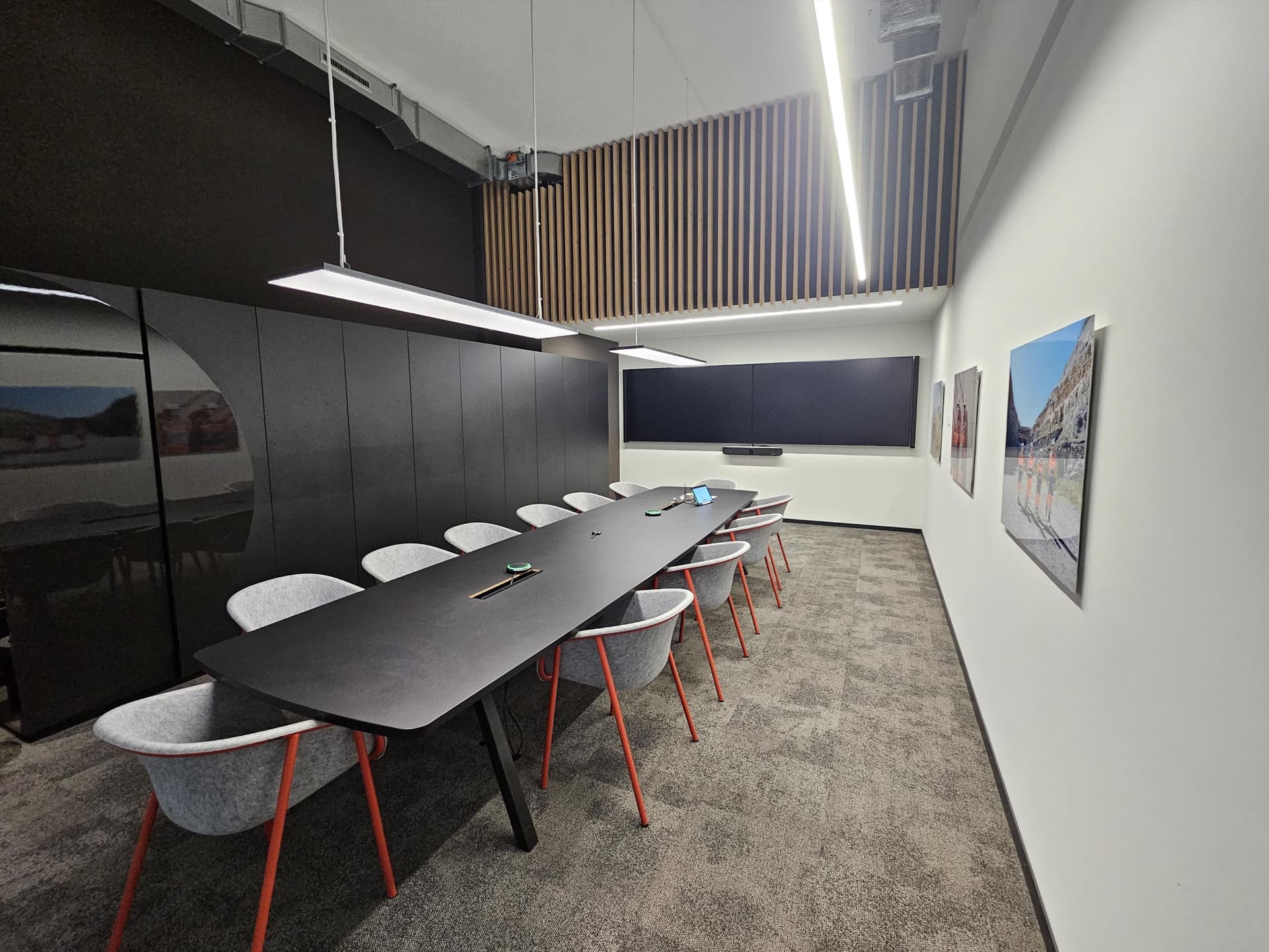 Office Hagenholzstrasse 83