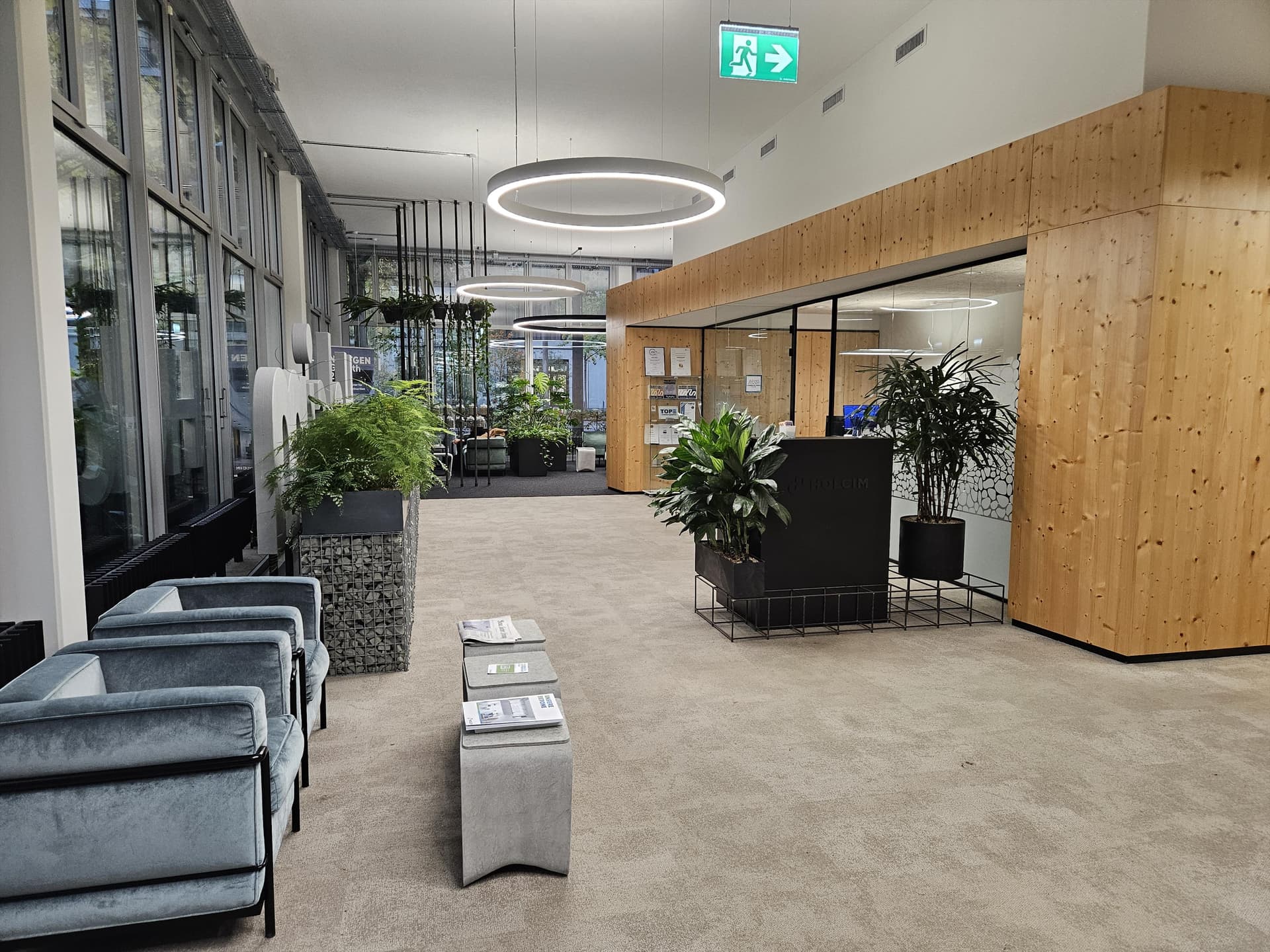 Office Hagenholzstrasse 83