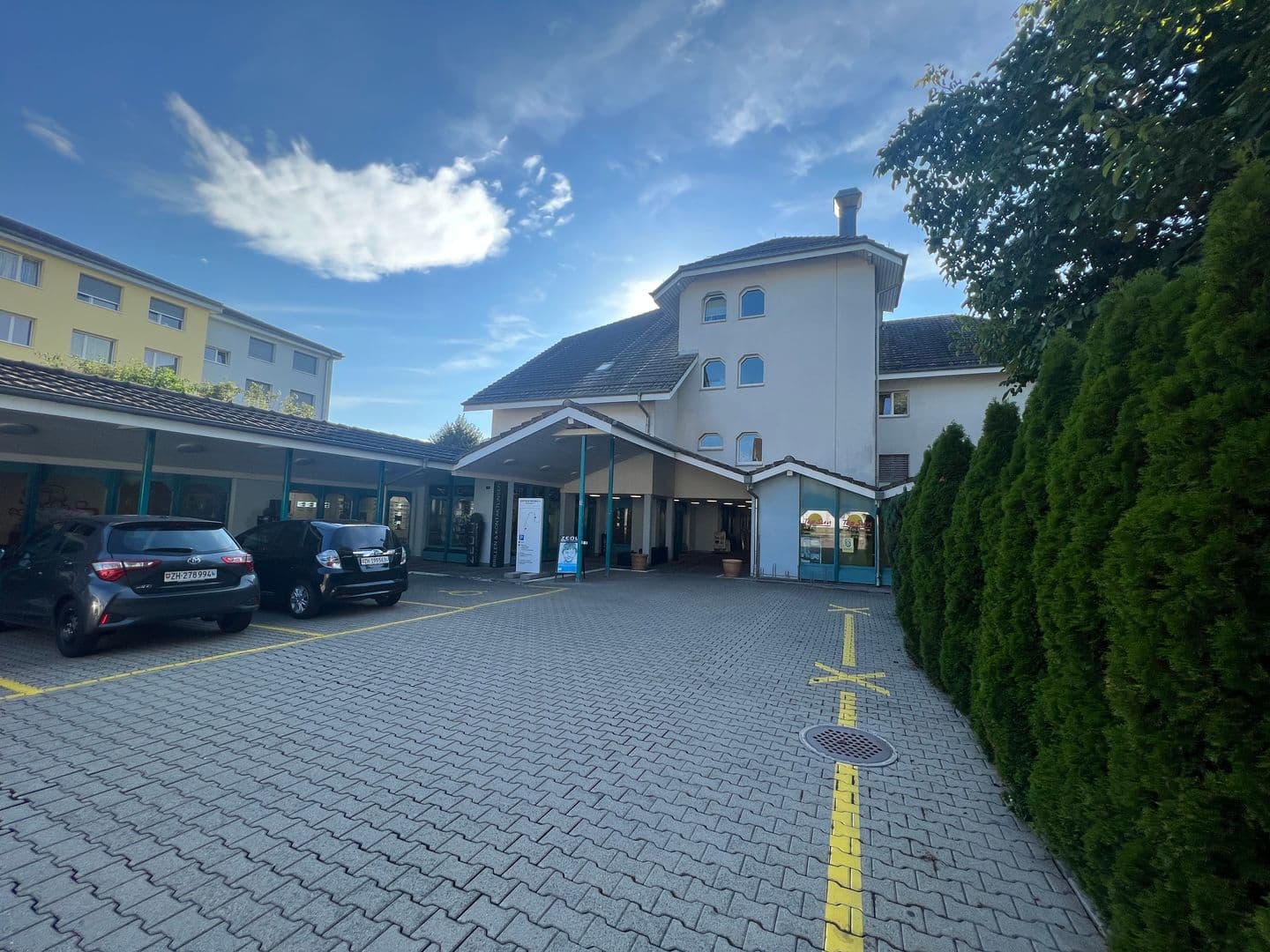 Office Dorfstrasse 75