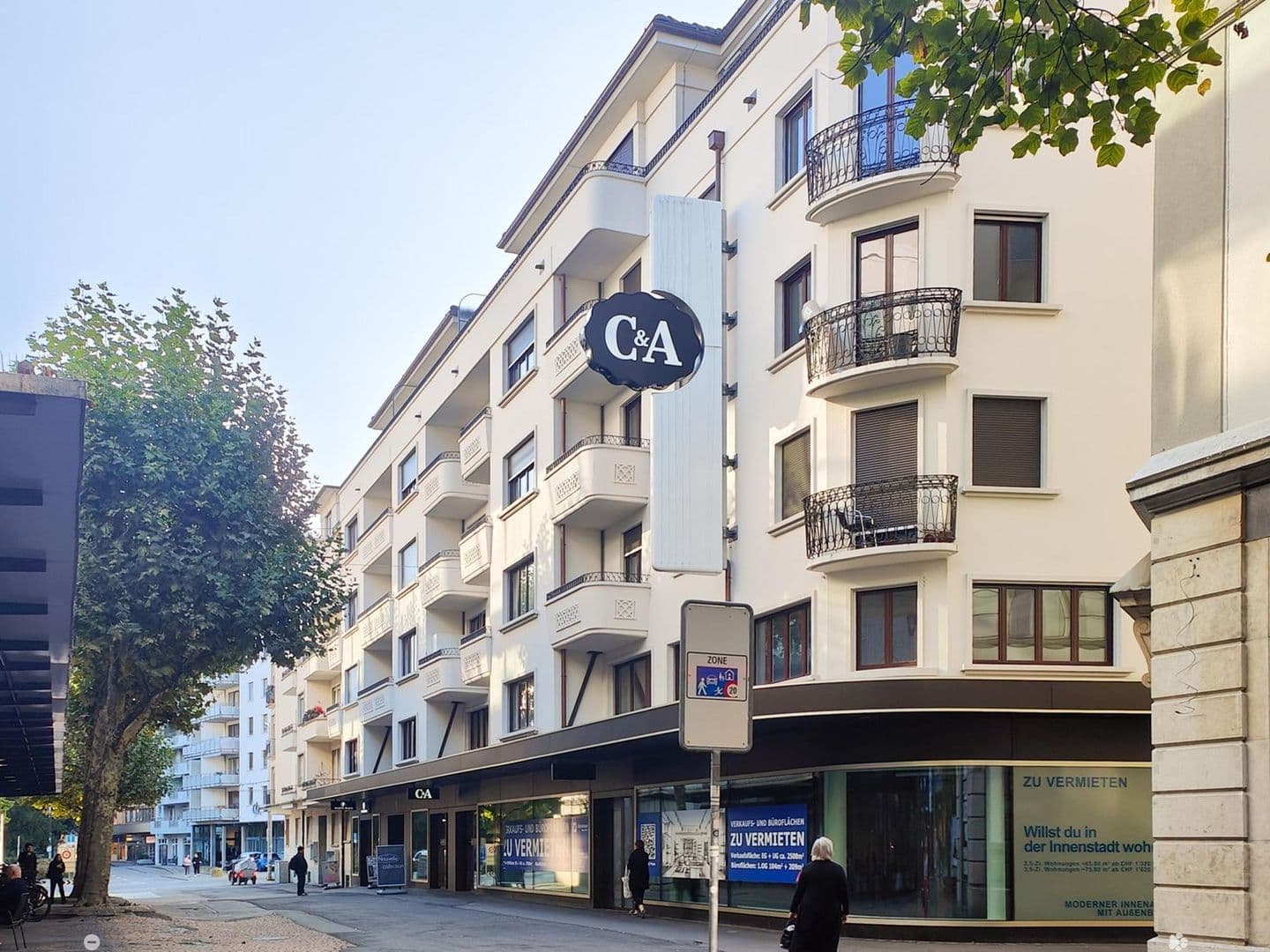 Rue De Flore / Florastrasse 16