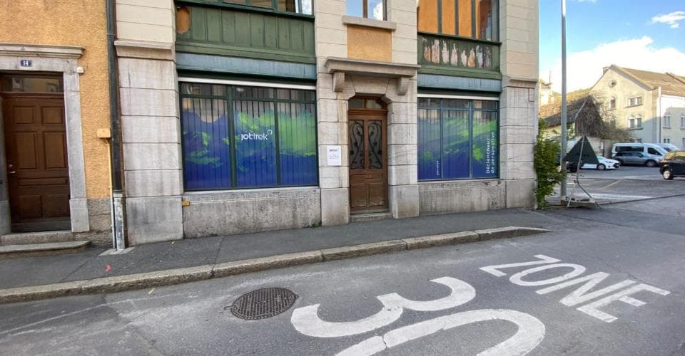Office Rue du Rhône 14