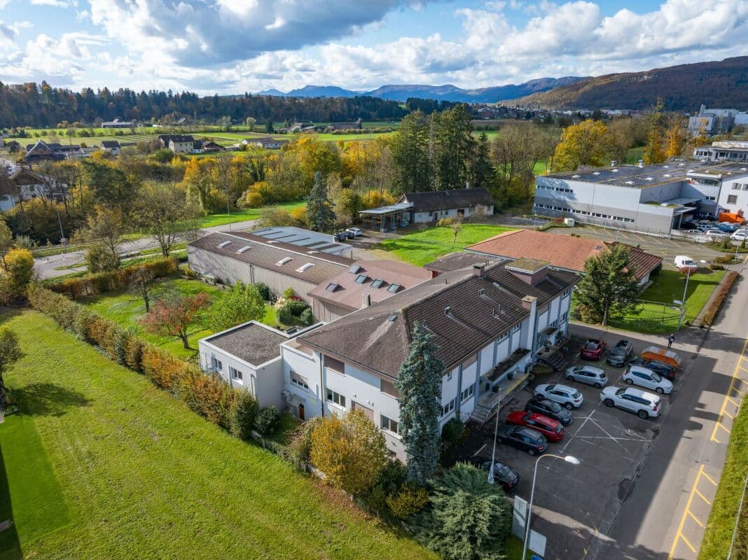 Büro an Aeschwuhrstrasse 15, 4665 Oftringen