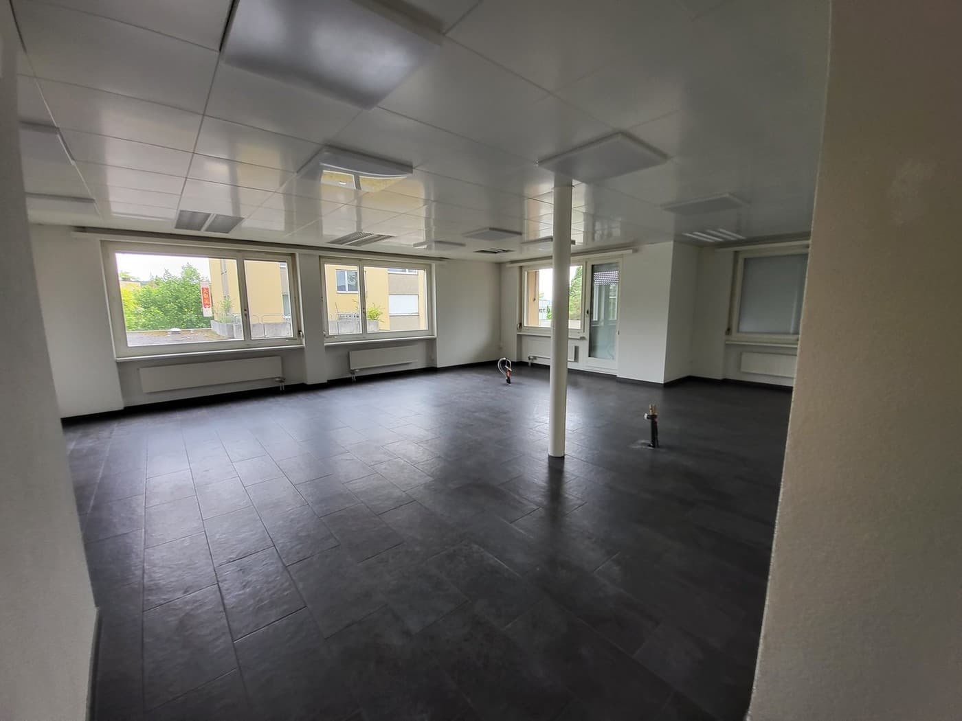 Office Weiningerstrasse 48