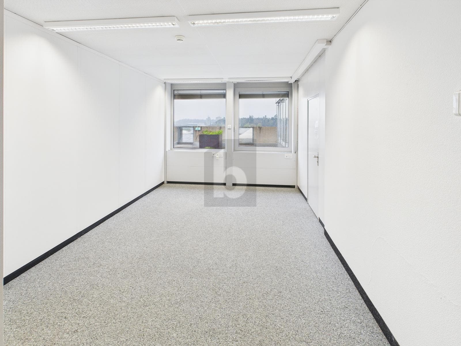 Office Auf Anfrage
