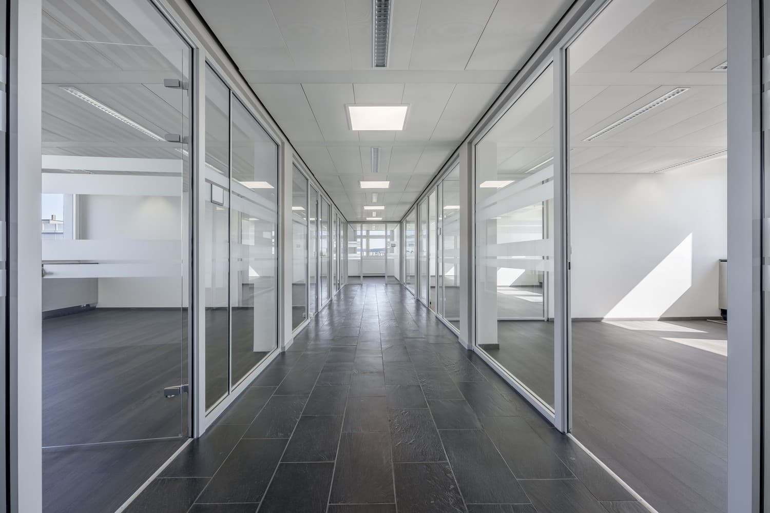 Office Europa-Strasse 19a