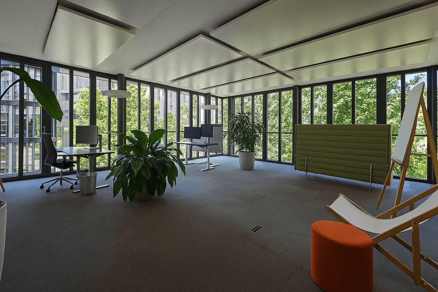 Office Brunngässlein 12