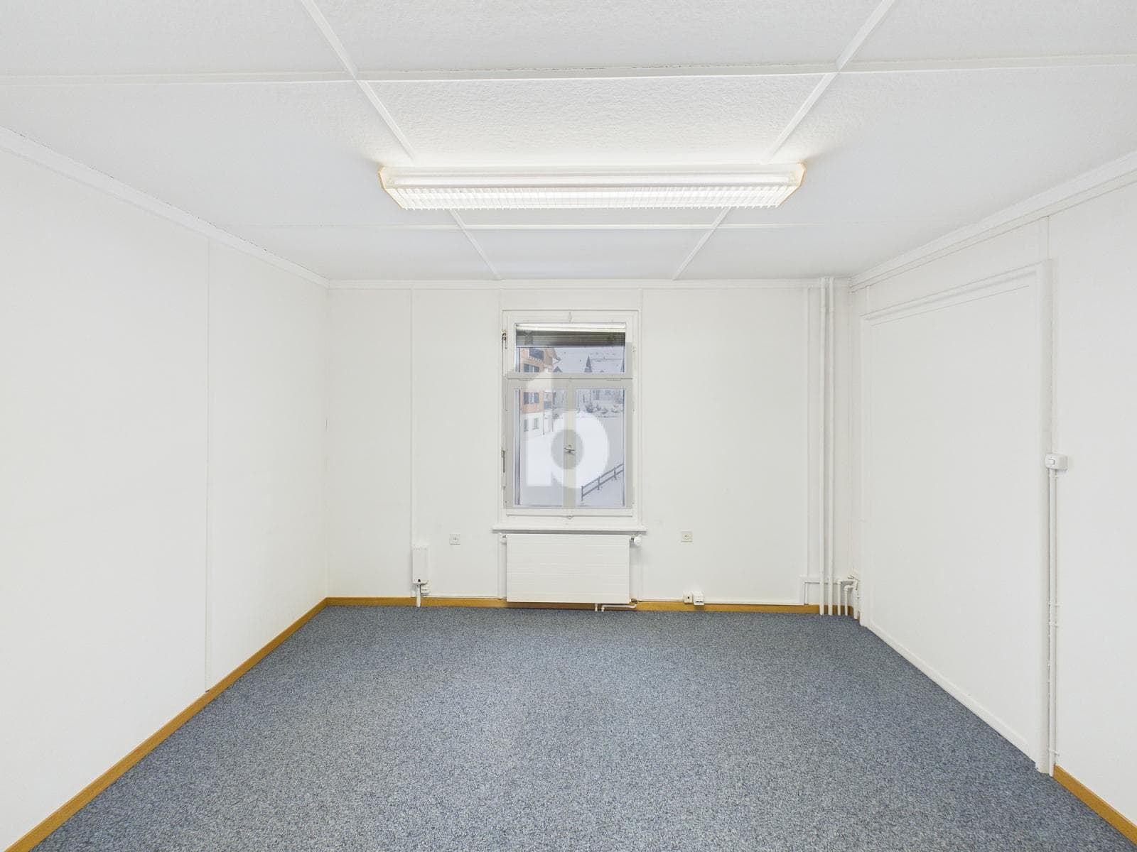 Office Auf Anfrage