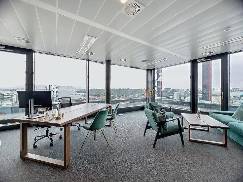 Office Auf Anfrage