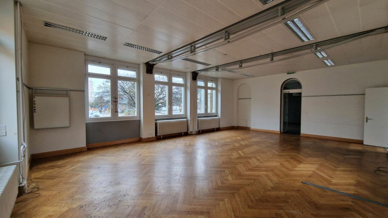 Office in 1022 Chavannes-près-Renens, 1011m²