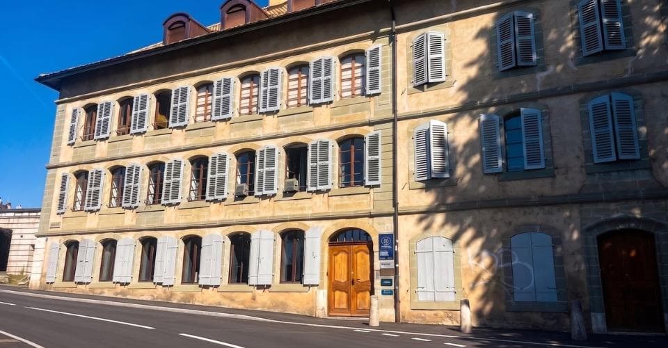 Office Auf Anfrage