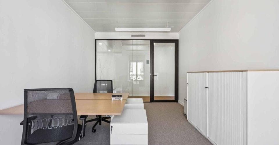 Büro an 8, rue de l' Arquebuse, 1204 Genf