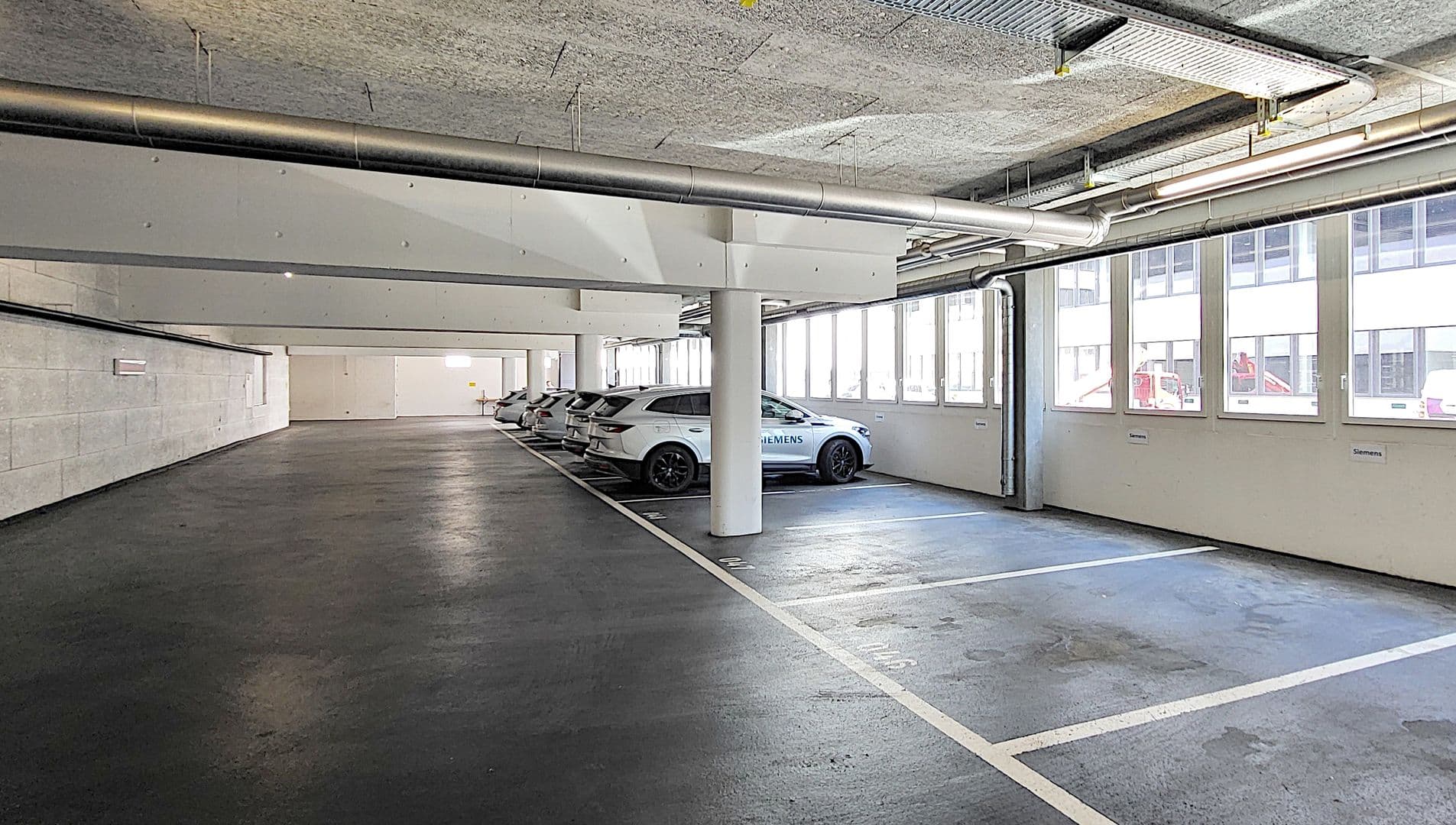 Gewerbe an Duggingerstrasse 23, 4153 Reinach BL
