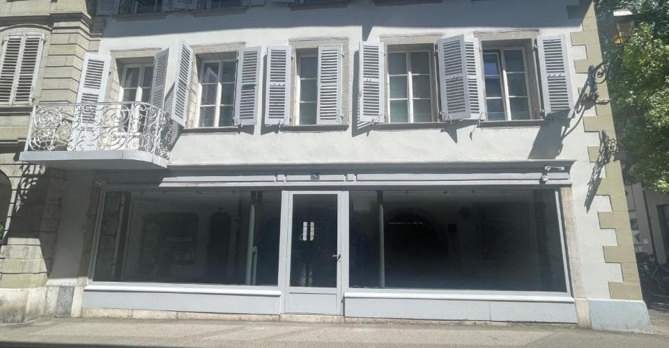 Espace de vente à 1260 Nyon, CHF 6'000 par mois