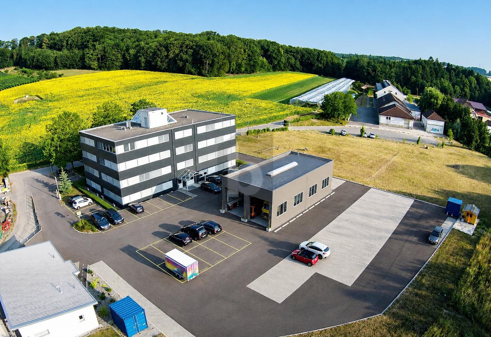 Bureau à 1026 Echandens, 115m²