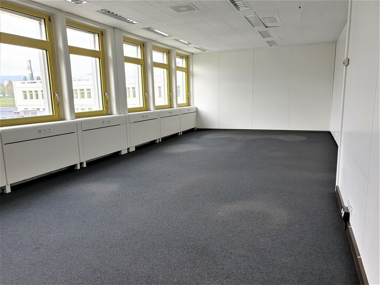Büro an Rue du Pré-de-la-Fontaine 8, 1242 Satigny