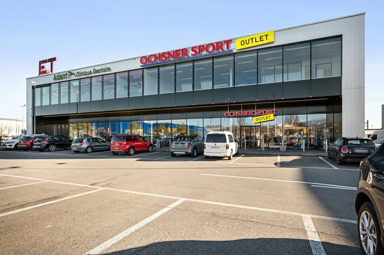Office at Route de la Gare 11, 1165 Allaman