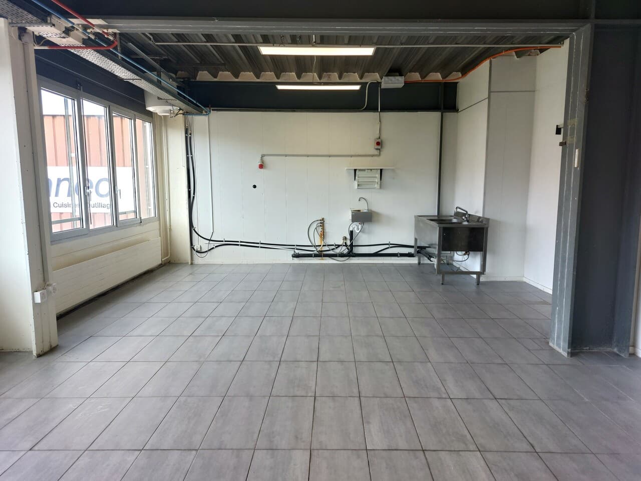 Office at Route de Denges 6-8, 1027 Lonay