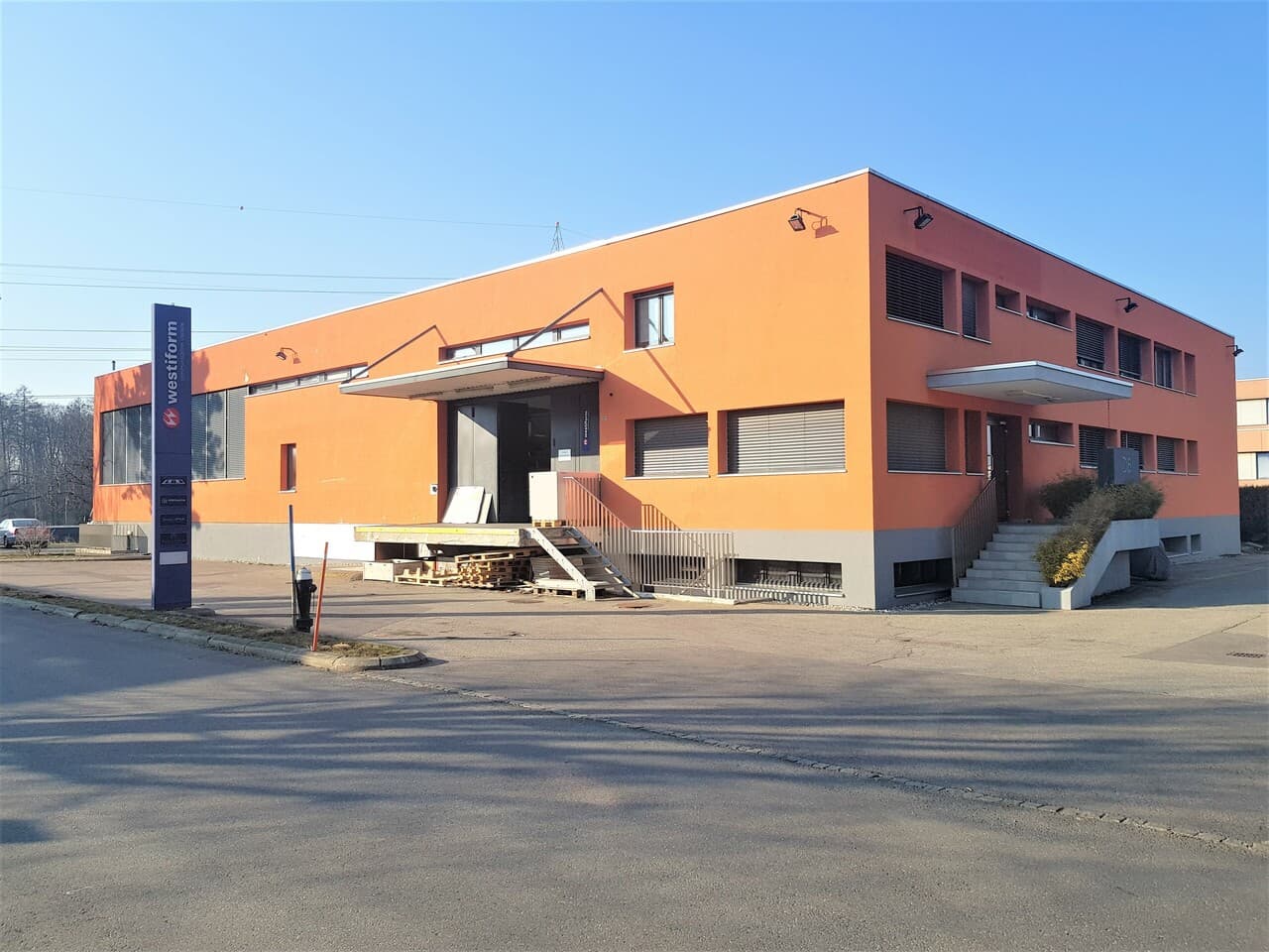 Office at Chemin de Budron D6, 1052 Le Mont-sur-Lausanne