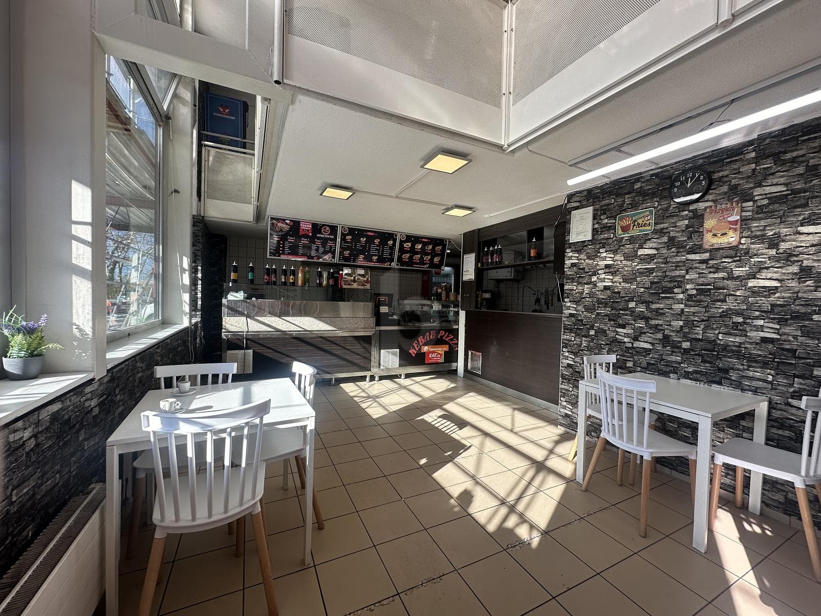 Restauration à 1004 Lausanne, CHF 3'086 par mois