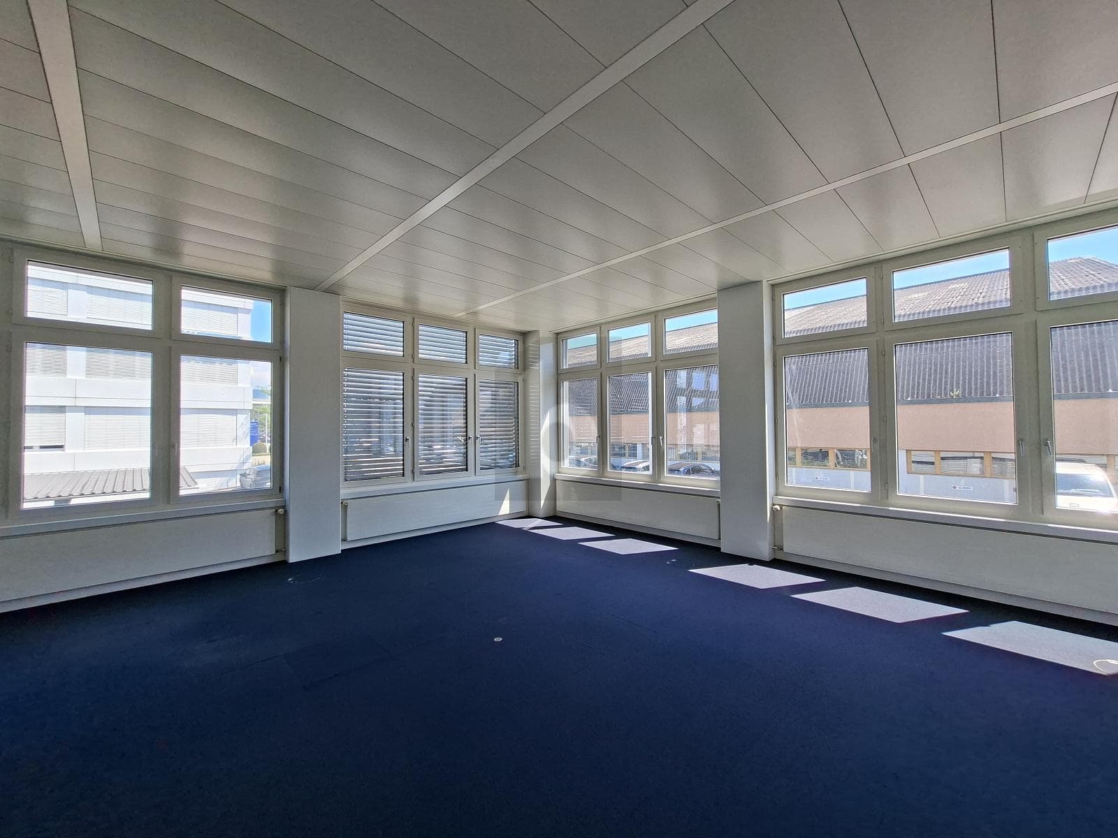 Office in 6331 Hünenberg, 268m²