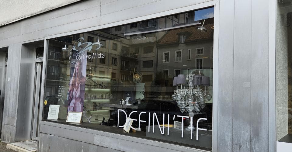 Gewerbe an Daniel-Jeanrichard 15, 2300 La Chaux-de-Fonds