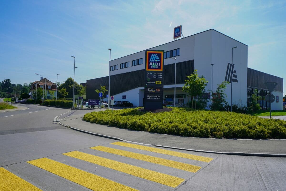 Büro an Industriestrasse 1, 6203 Sempach Station