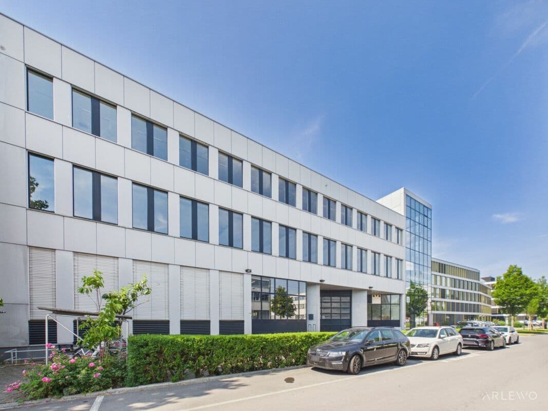 Gewerbe an Riedstrasse 8, 6330 Cham