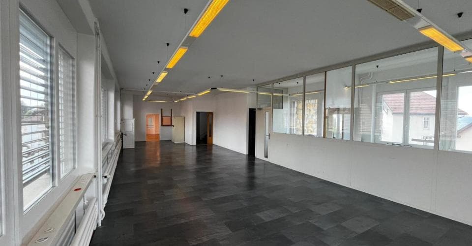 Espace commercial au Rue du Doubs 6, 2340 Le Noirmont