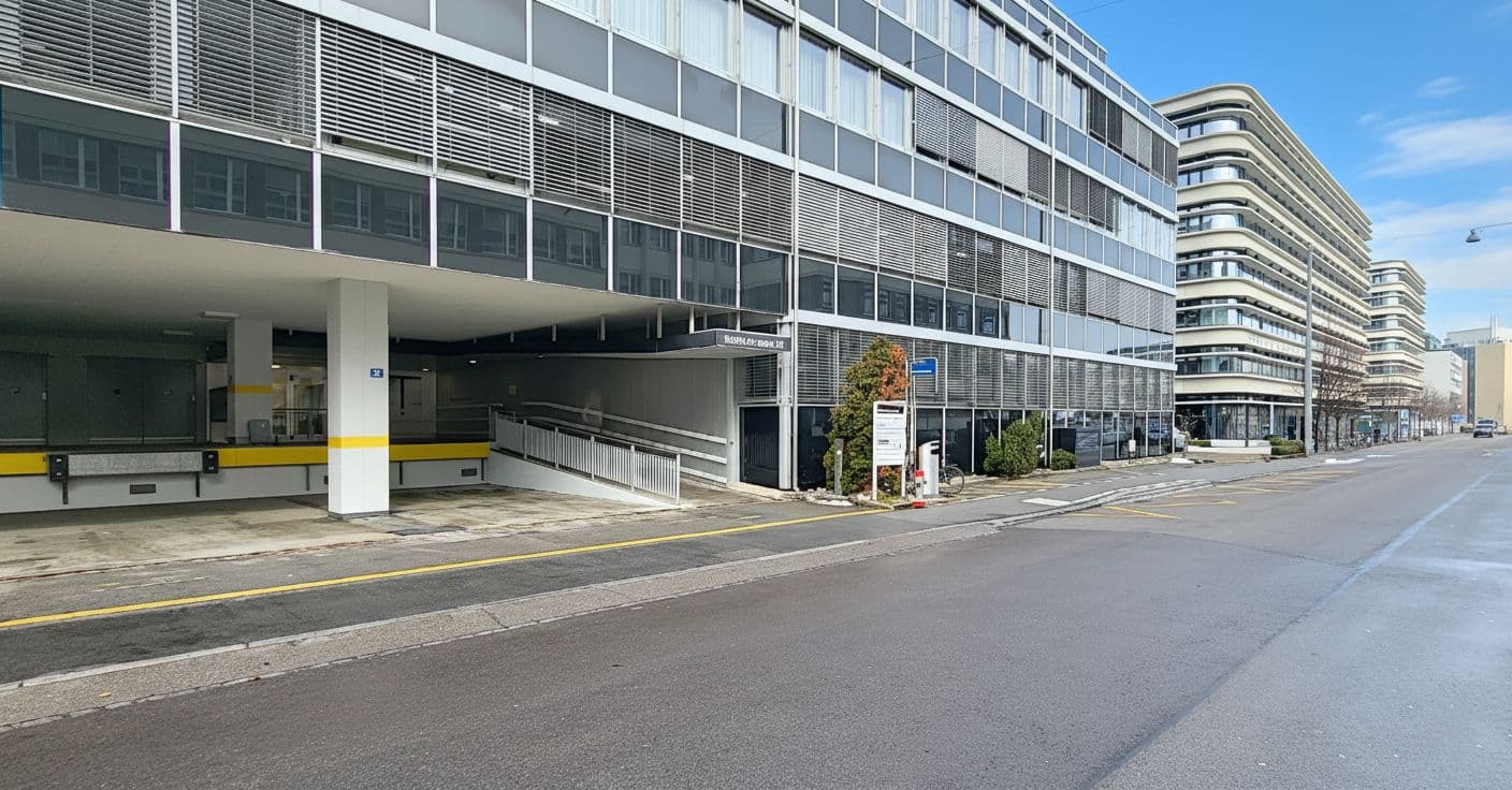 Gewerbe an Räffelstrasse 32, 8045 Zürich