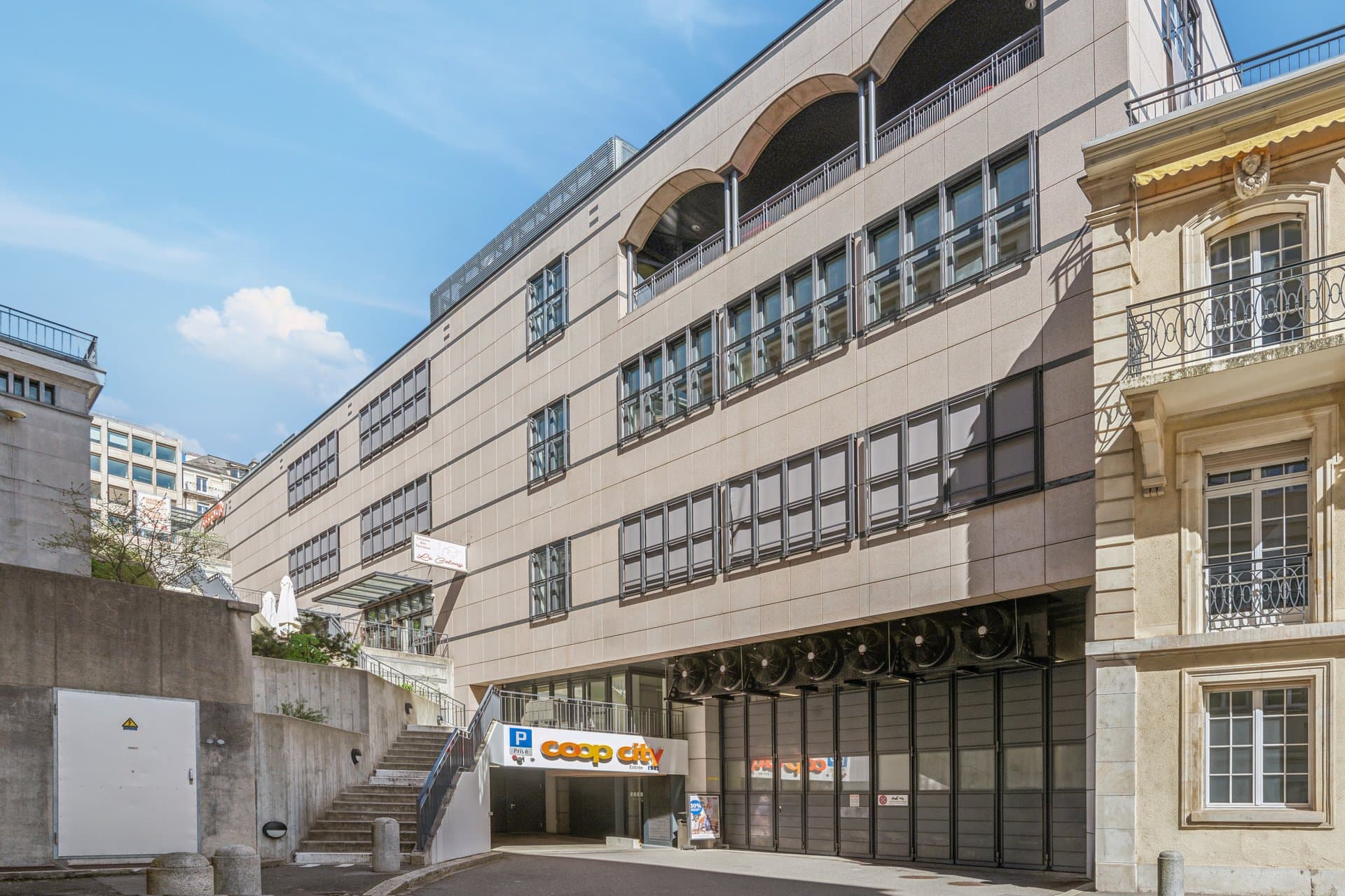 Lager an Avenue du Théâtre 2, 1000 Lausanne