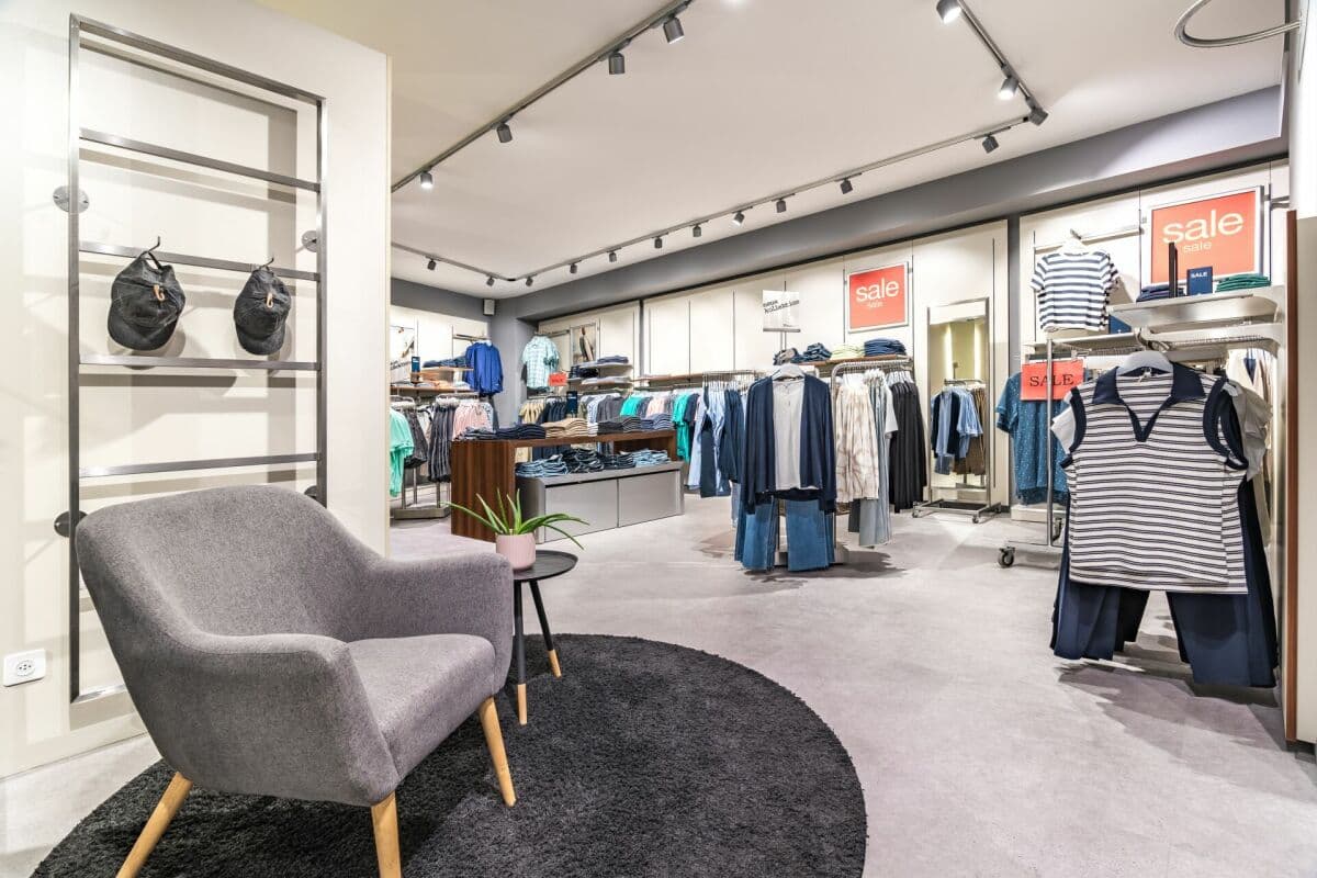 Gewerbe an Kantonsstrasse 6, 3930 Visp