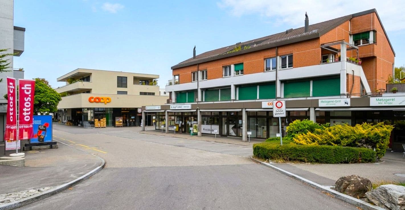 Ladenfläche an Neue Dorfstrasse 20a, 8135 Langnau am Albis