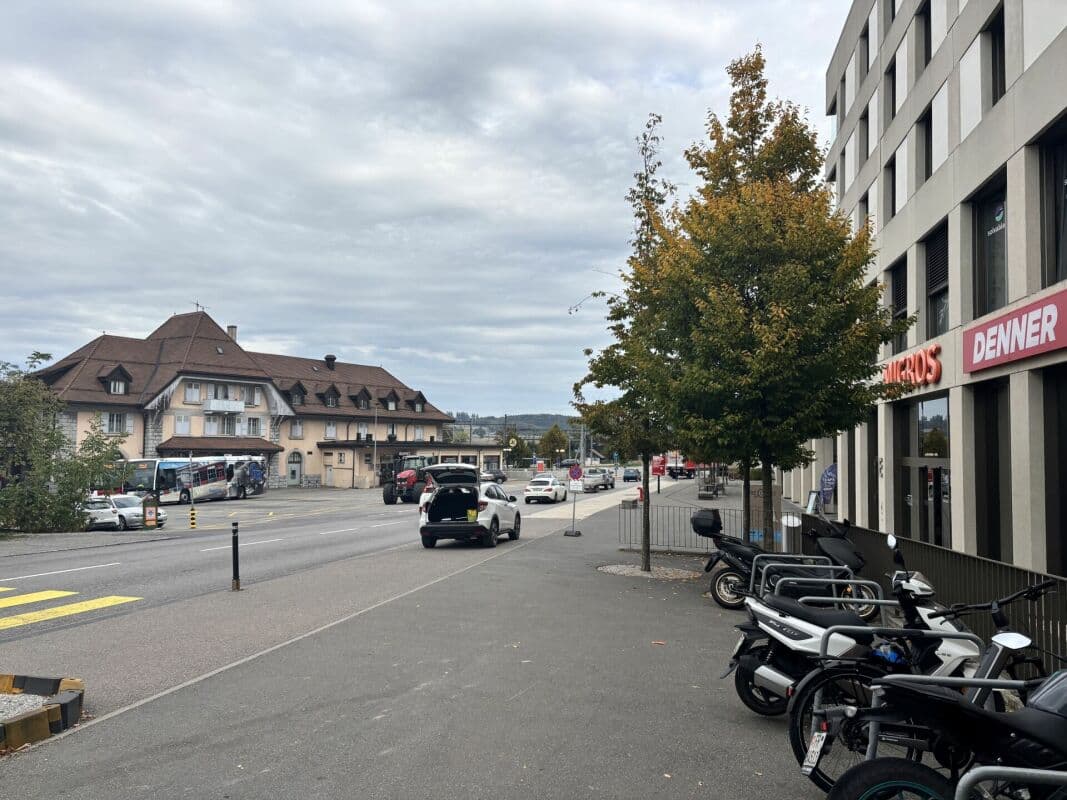 Espace commercial à 1680 Romont FR, 576m²