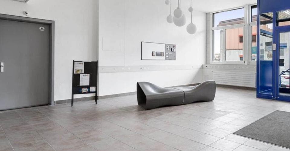 Industrie in 1217 Meyrin, 92m²