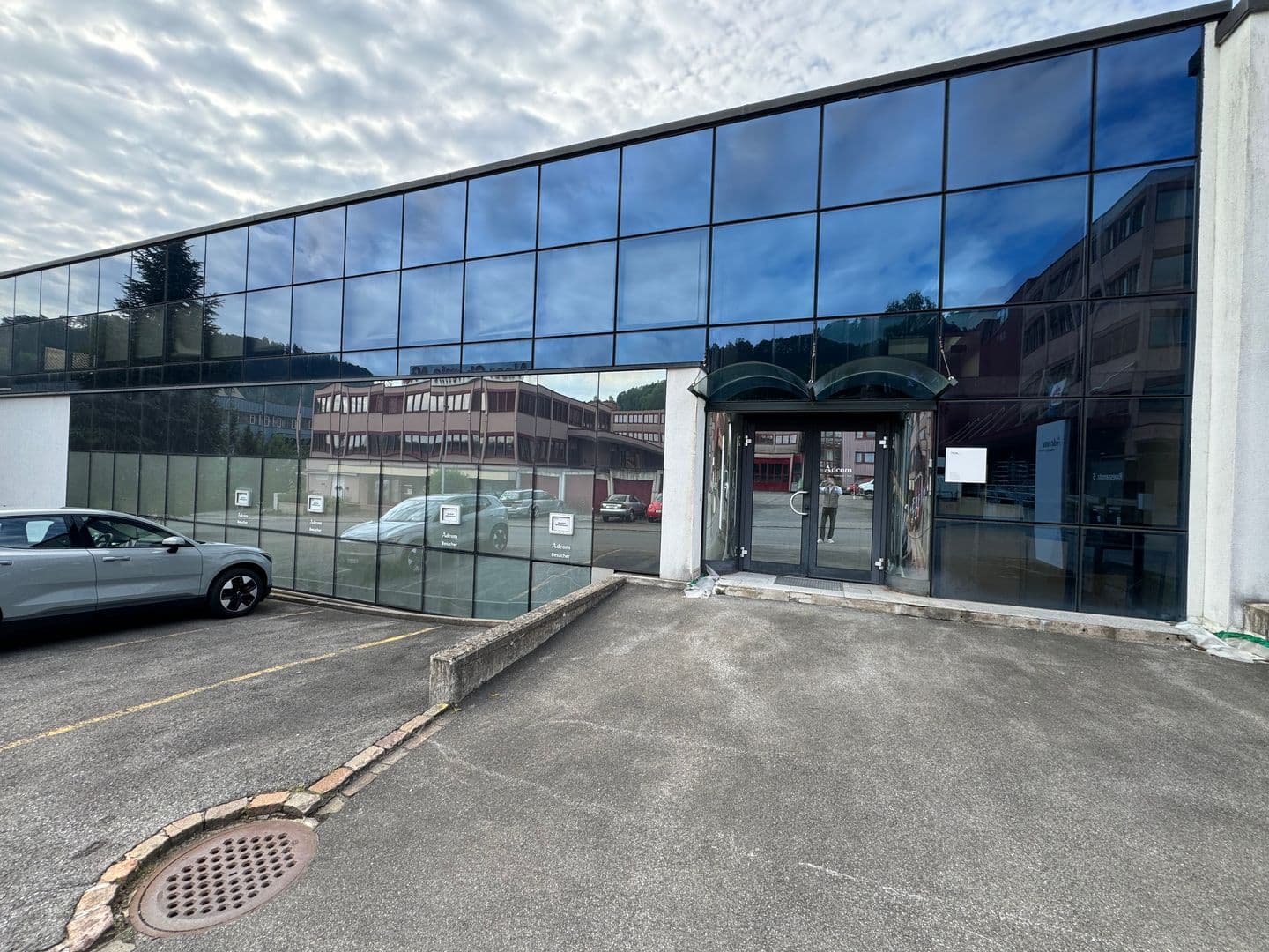 Büro an Ruessenstrasse 5, 6340 Baar