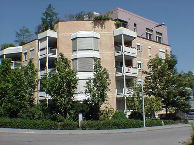 Dépôt au Flöhrebenstrasse 6, 8952 Schlieren